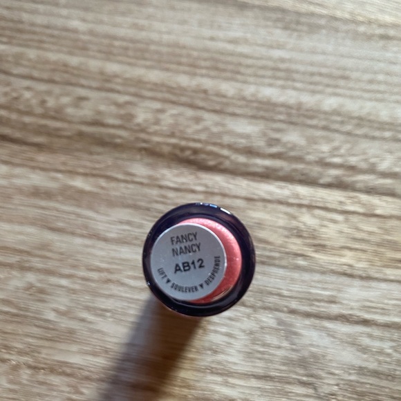 Mary Kay Lipgloss - Picture 2 of 2